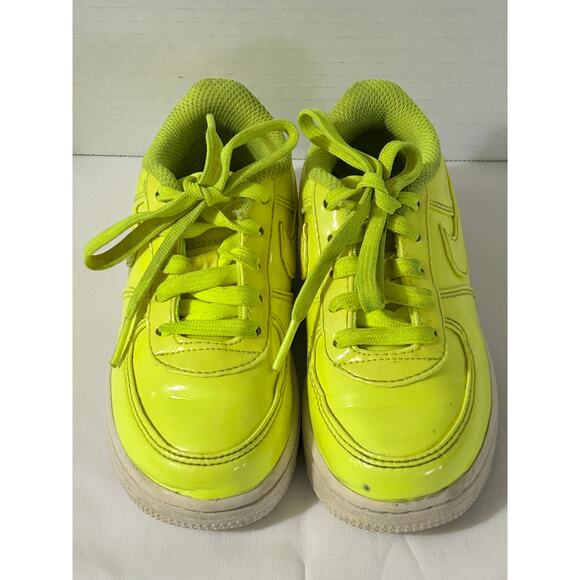 NIKE Toddler Air Force 1 Neon Yellow Sneakers-Patent Leather-Size 9C - Picture 1 of 7